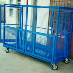 carrello in rete metallica con porte e timoni